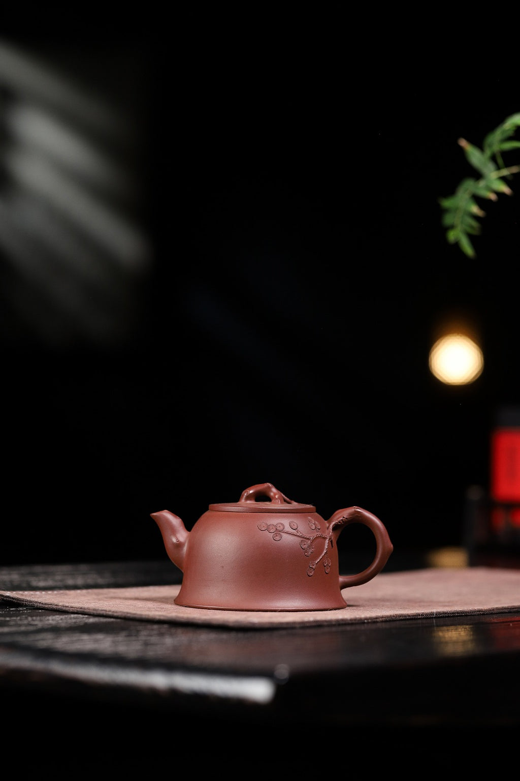 【松桩】 制壶：龚彧（国家级工艺美术师） 泥料：原矿底槽清 容量：220cc
