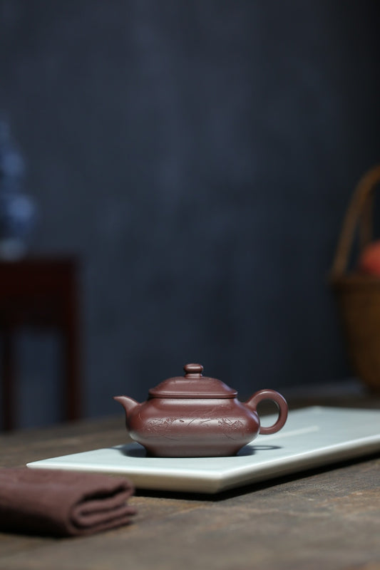 全手工制作【虾趣】&nbsp; 制壶：曹美好 (国家级工艺美术师) 泥料：原矿紫泥 容量：200cc