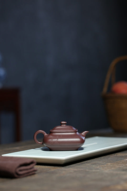 全手工制作【虾趣】&nbsp; 制壶：曹美好 (国家级工艺美术师) 泥料：原矿紫泥 容量：200cc