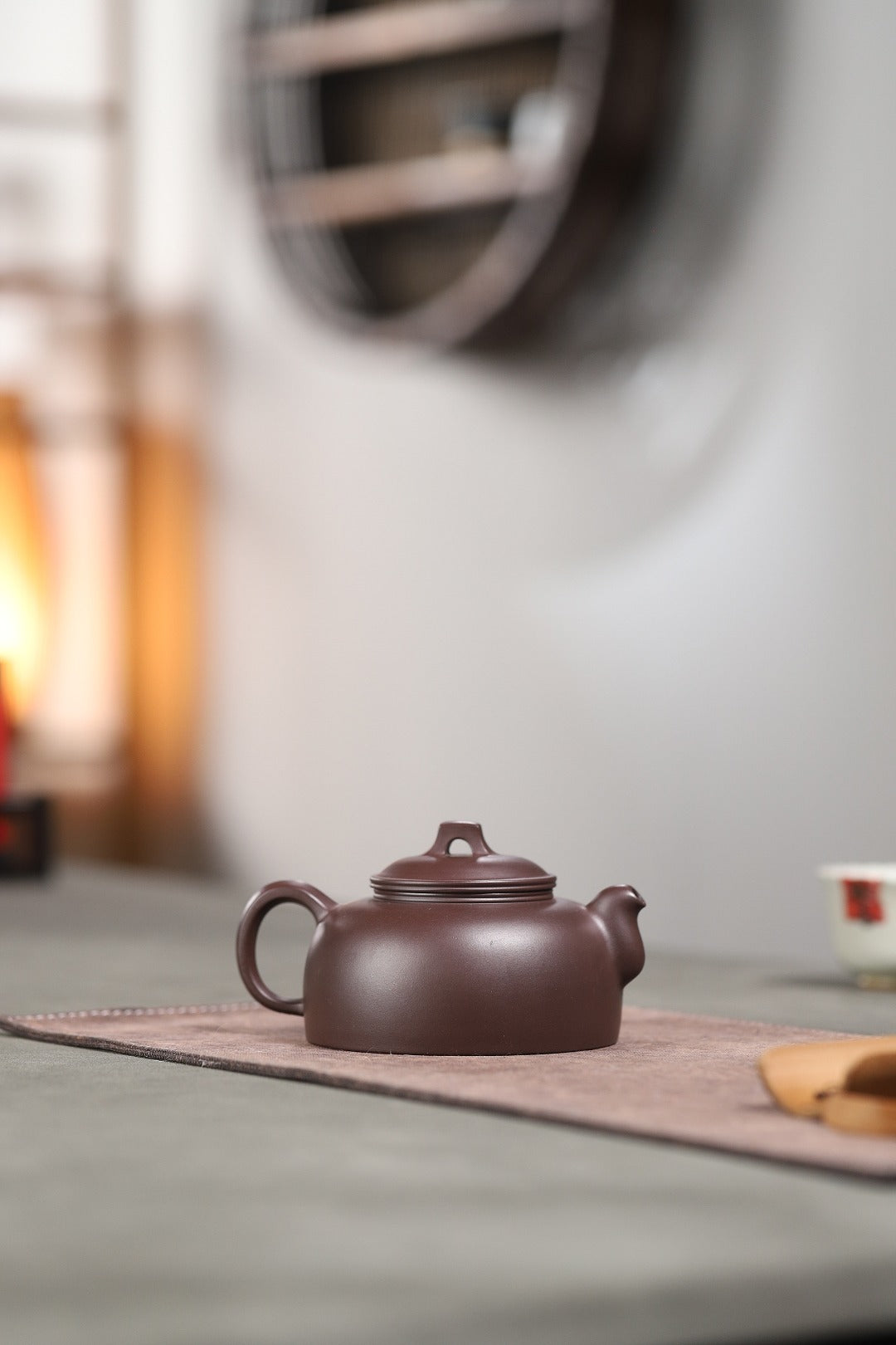 【桥鼎】 制壶：刘惠清（国家级高级工艺美术师） 泥料：原矿紫茄泥 容量：280cc