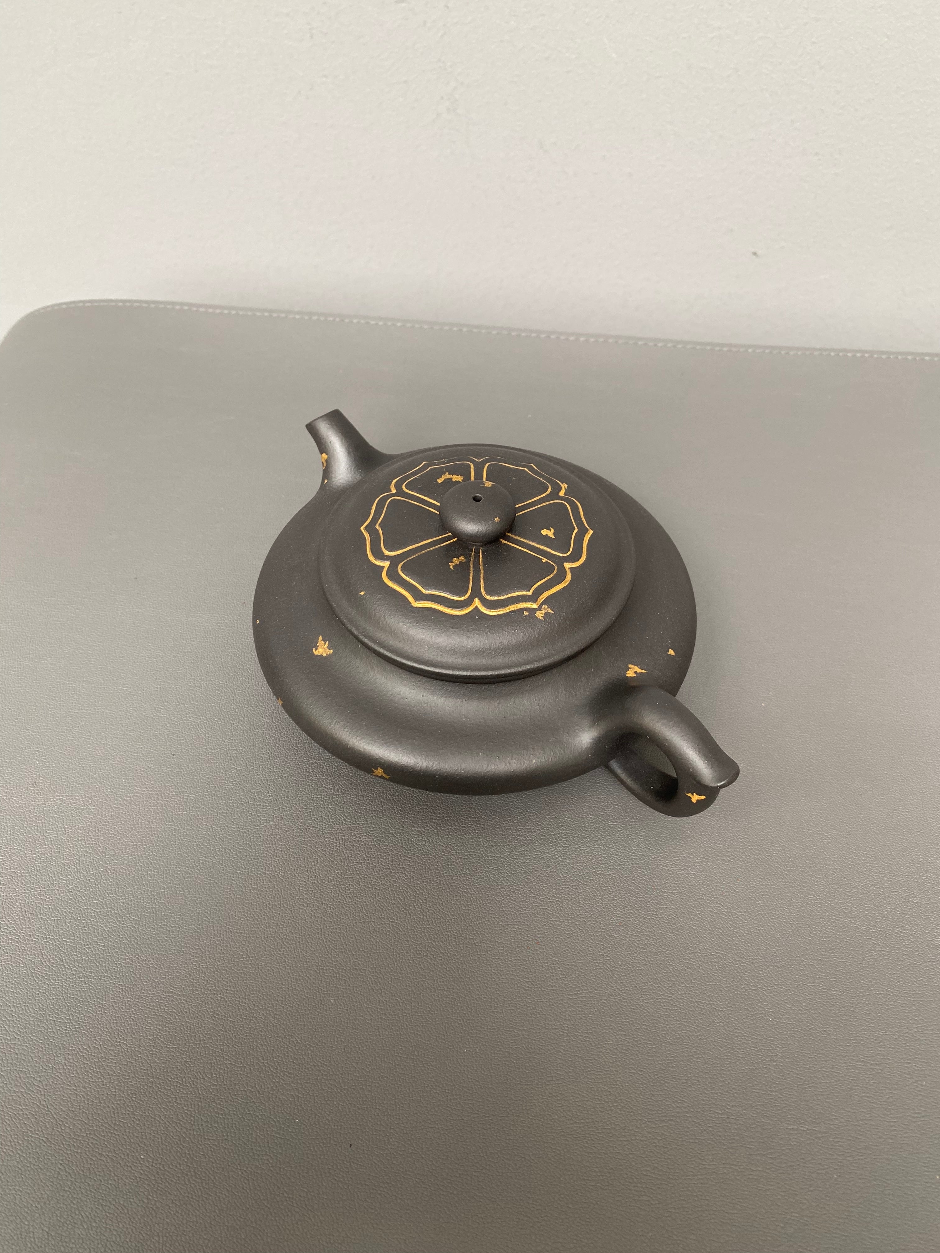 储立之大师｜中国陶瓷艺术终身成就奖获得者｜典藏重器【锦绣虚扁壶】原矿优质黑料描金·240cc