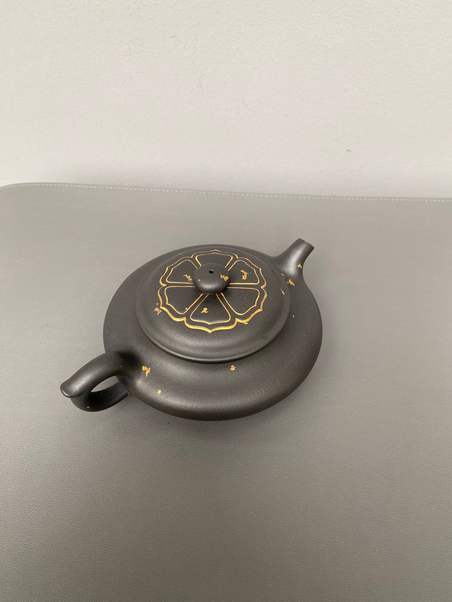 储立之大师｜中国陶瓷艺术终身成就奖获得者｜典藏重器【锦绣虚扁壶】原矿优质黑料描金·240cc