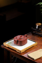 全手工 四方君玉 【容量】320cc  【泥料】原矿龙血砂 【作者】刘彩萍（国家级工艺美术师）
