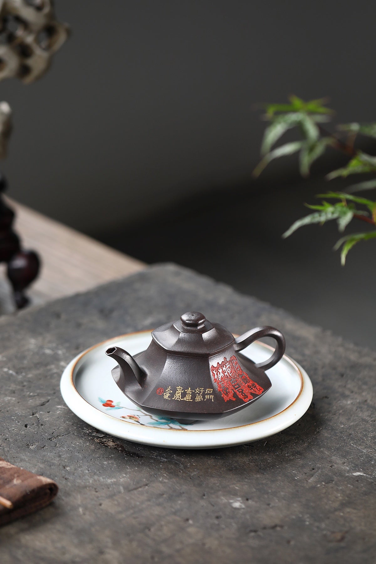范泽锋大师高徒·省大师邱爽紫砂潜力重器【六方云炉壶】原矿优质乌金砂·260cc