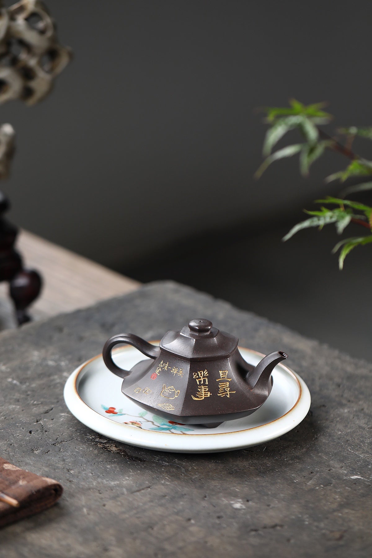范泽锋大师高徒·省大师邱爽紫砂潜力重器【六方云炉壶】原矿优质乌金砂·260cc