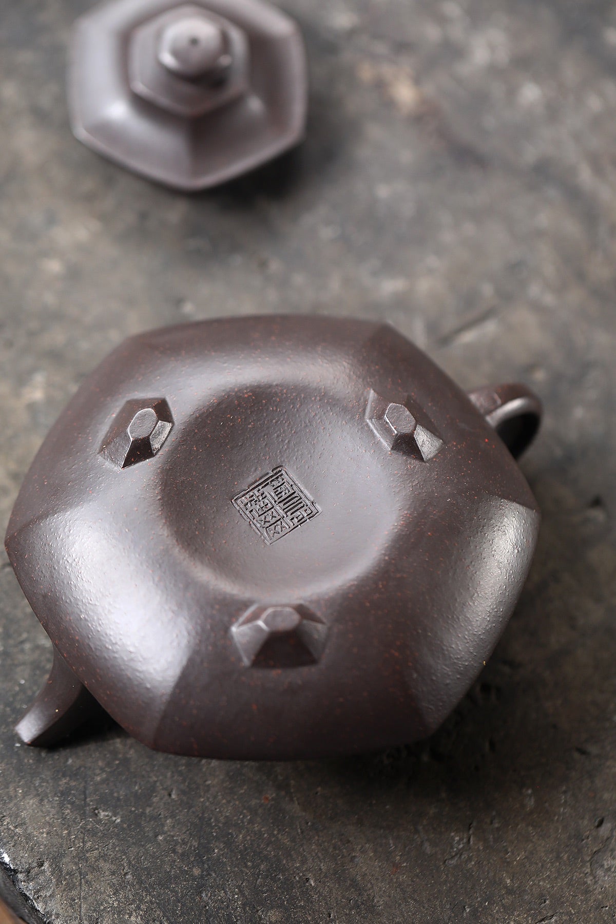 范泽锋大师高徒·省大师邱爽紫砂潜力重器【六方云炉壶】原矿优质乌金砂·260cc