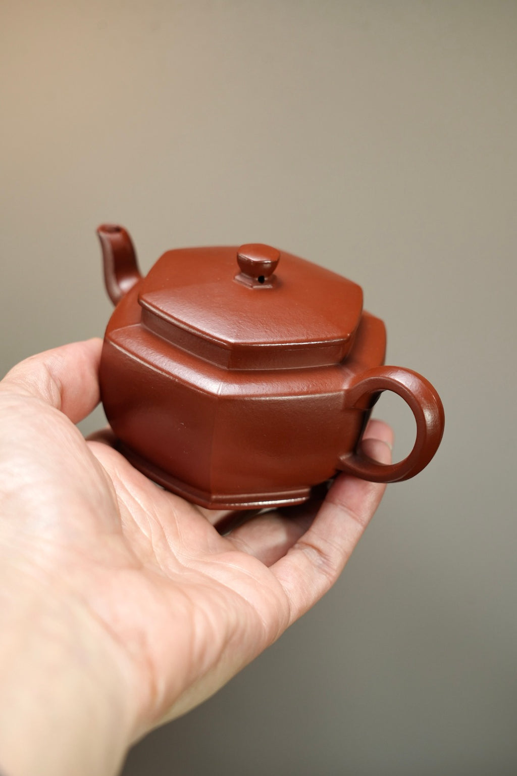 【耿浩方器 礼藏双绝】 紫砂80后方器巨匠·耿浩巅峰之作《弘道六方壶》原矿极品大红袍·160cc