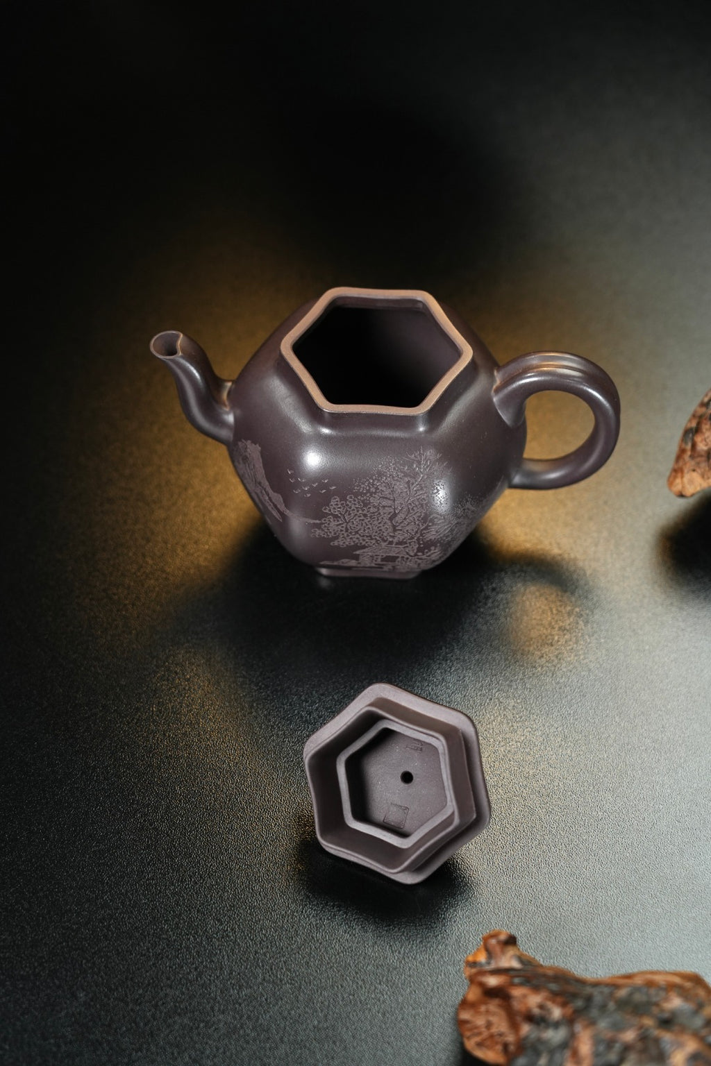 【耿浩方器 礼藏双绝】 紫砂80后方器巨匠·耿浩巅峰之作《六方秋水壶》原矿极品90纯紫老泥·250cc