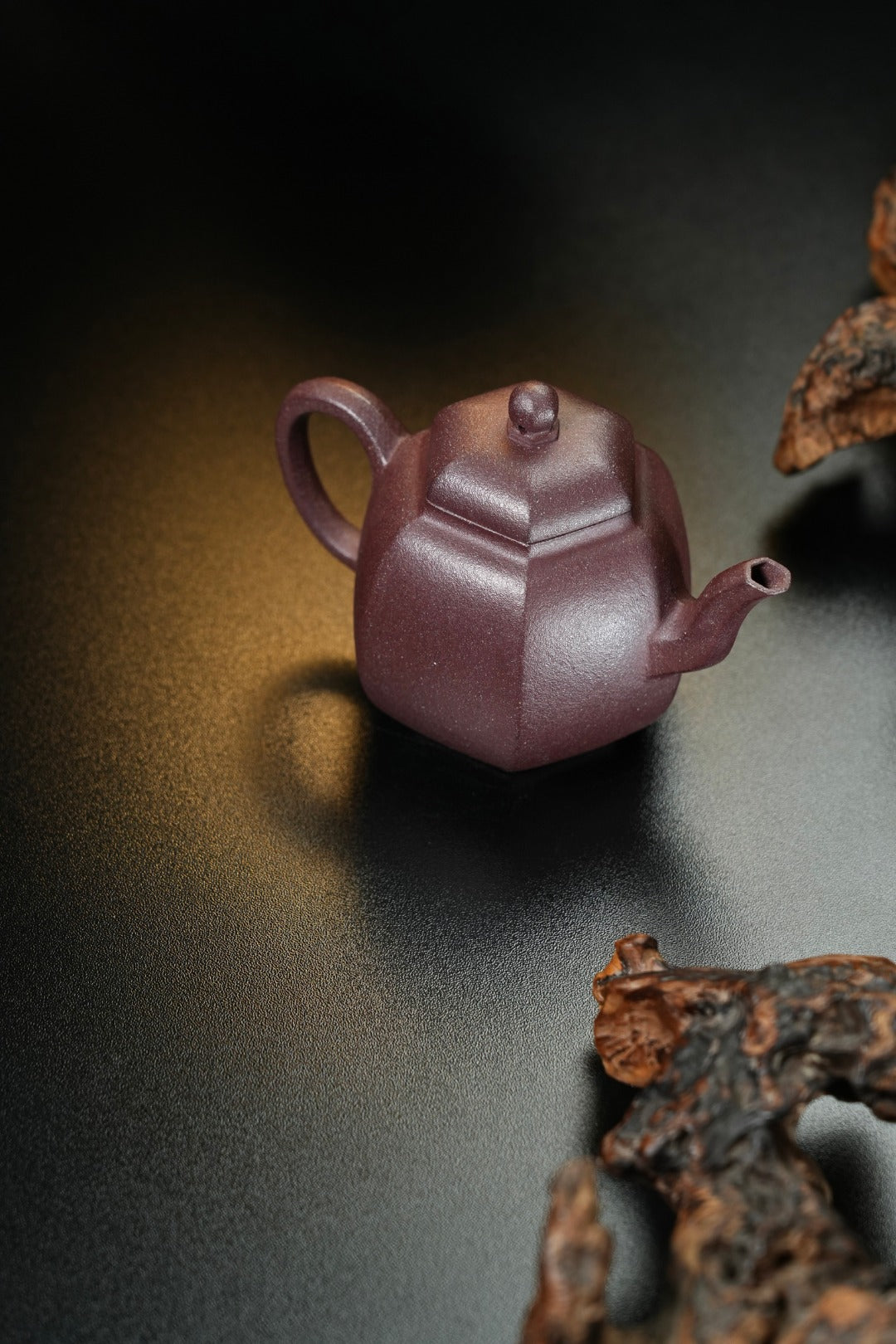 【耿浩方器 礼藏双绝】 紫砂80后方器巨匠·耿浩巅峰之作《六方匏尊壶》原矿极品桂花金砂·180cc