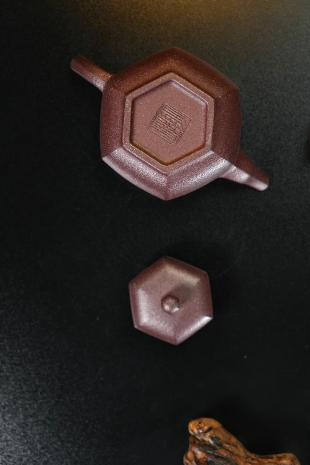 【耿浩方器 礼藏双绝】 紫砂80后方器巨匠·耿浩巅峰之作《六方匏尊壶》原矿极品桂花金砂·180cc