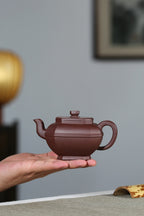 【线八方】 制壶：范林强 （国家级助理工艺美术师） 泥料：原矿紫泥 容量：240cc