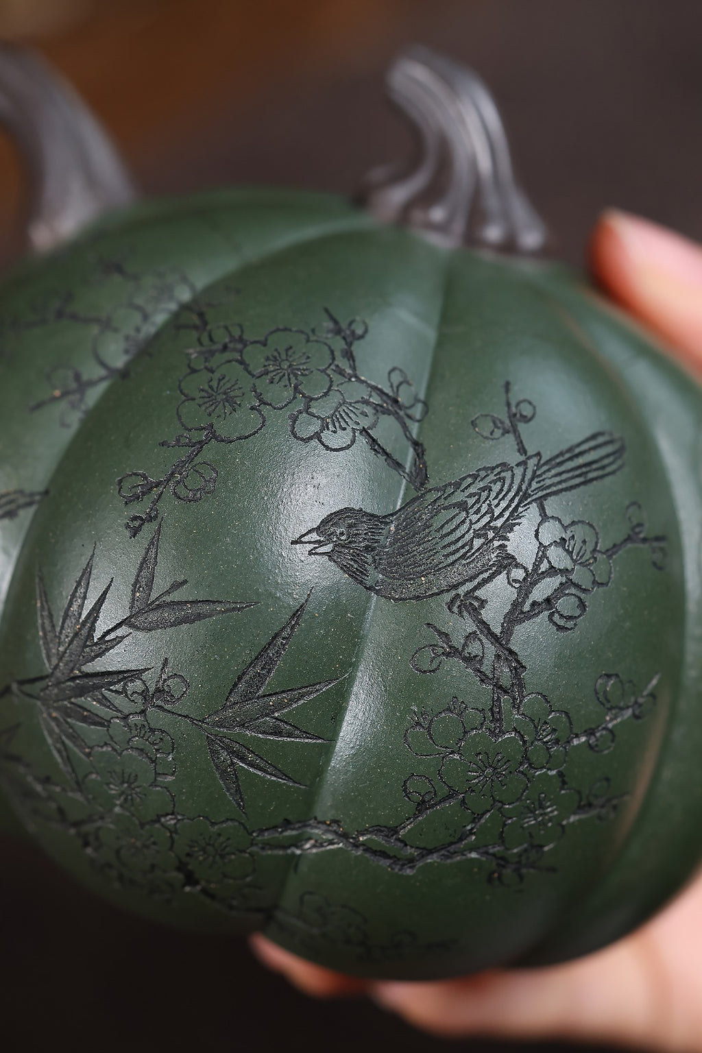 《南瓜壶》 国家级工艺美术师 鲍玉华 原矿家藏老绿泥，400cc，并列10孔出水