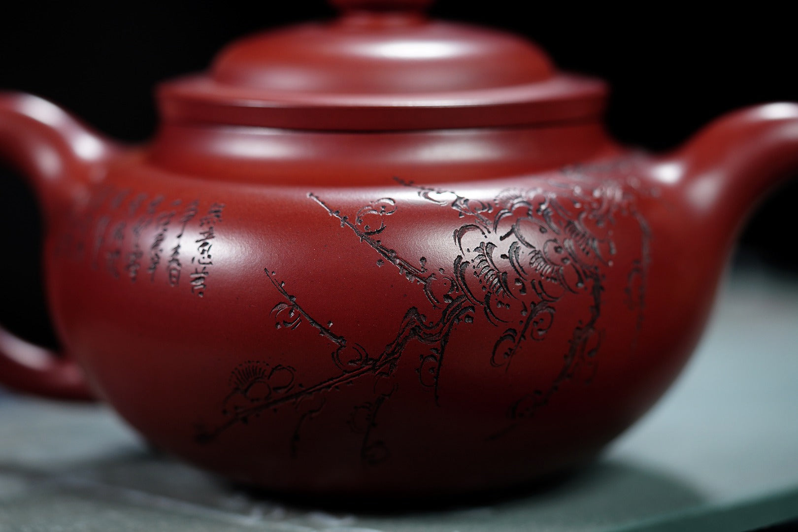 《神韵》 作者：高建中 研究员级高级工艺美术师 正高级工艺美术师 原矿极品龙血砂，430cc，内推球孔出水