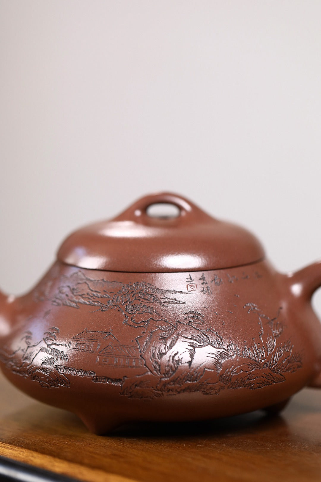 《汉棠石瓢》 国家级工艺美术师 鲍玉华 原矿文革老紫泥，320cc，菱形9孔出水