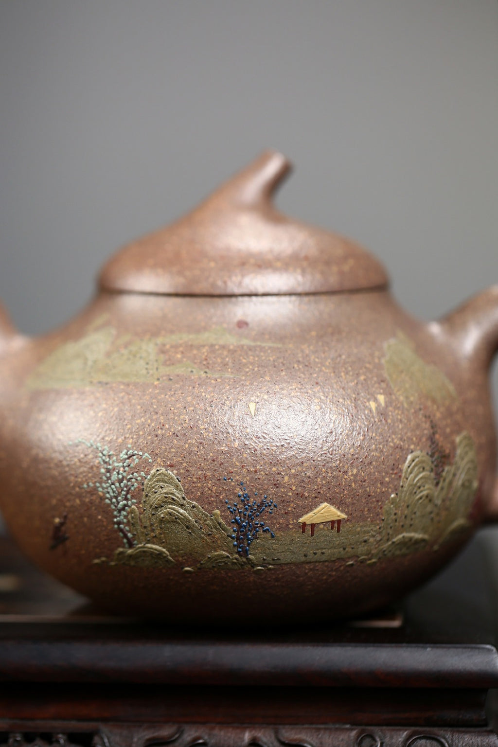 《茄瓜》 国家级高级工艺美术师 蒋亚平 原矿老玉段砂，450cc，菱形19孔出水