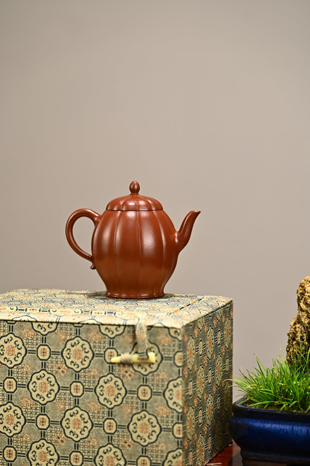 菱韵·全手工 /多届全手工大赛二等奖大拍陶手吴涛作品  /容量260cc/极品大红袍 壶型俊秀雅致