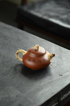 鹿鹤同春·全手工 （双证书）/高工蒋锡坤作品 /中央美院教授南景黎装饰 /容量330cc/景舟红泥