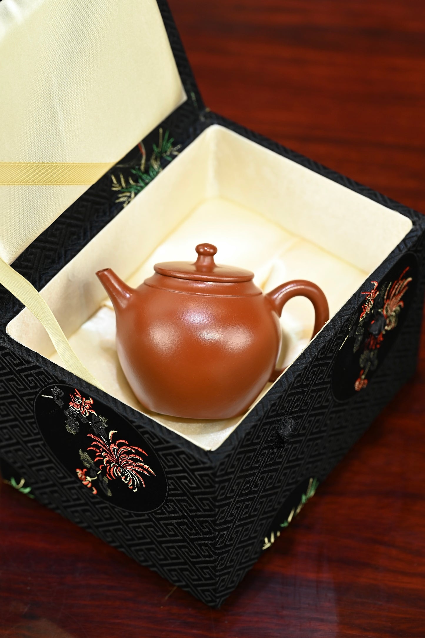 婷韵·原创作品/范泽锋夫人国高工汤宣武作品 /容量170cc/龙德堂大红袍