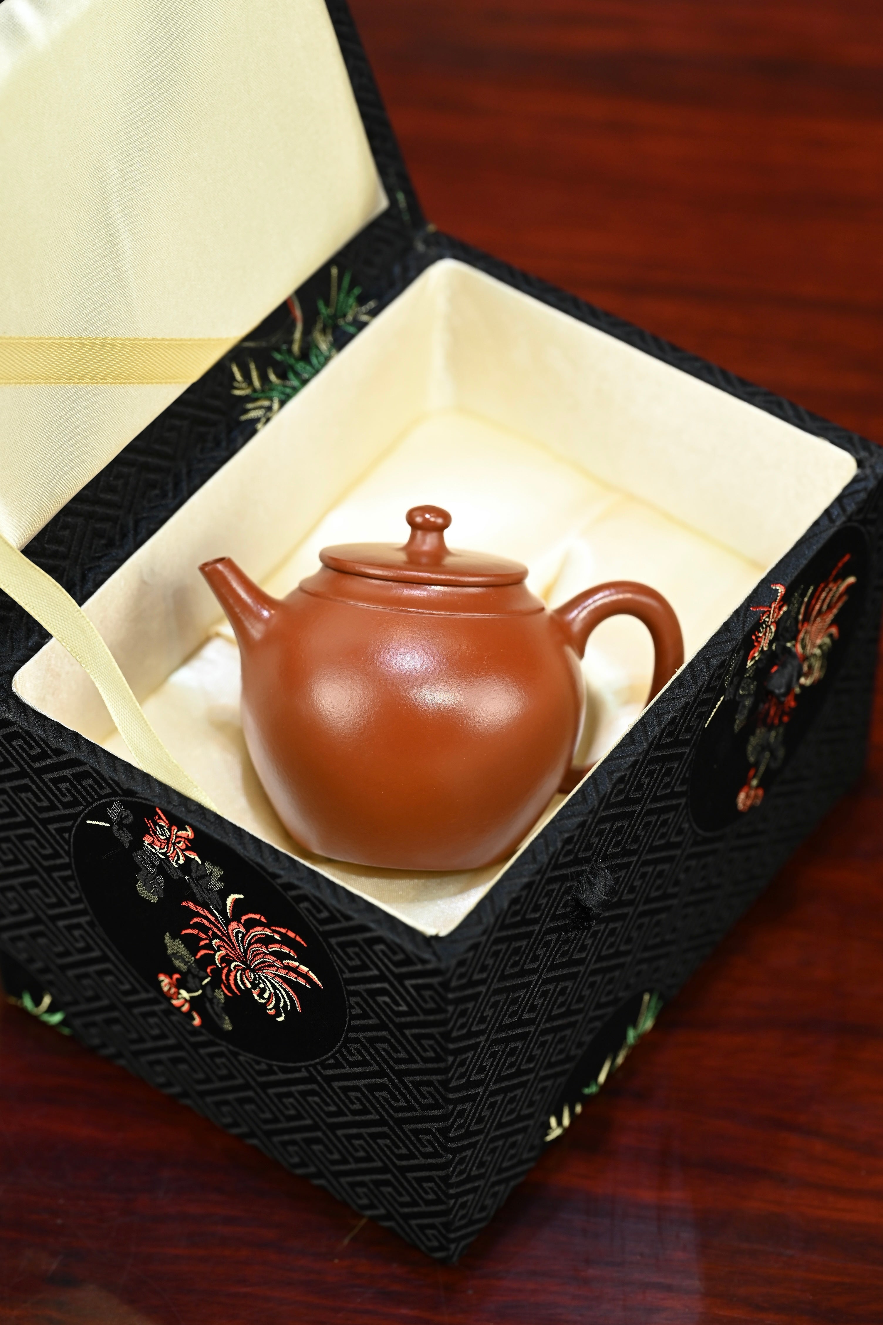 婷韵·原创作品/范泽锋夫人国高工汤宣武作品 /容量170cc/龙德堂大红袍