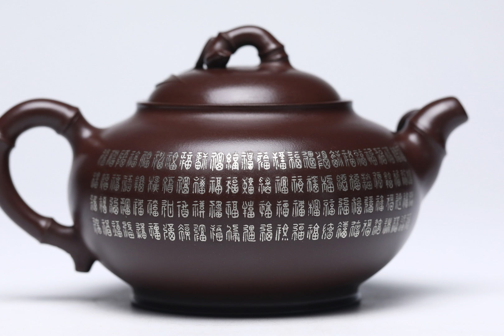《竹报平安》 作者：李玮 正高级工艺美术师 原矿家藏百目老茄皮紫泥，410cc，菱形9孔出水