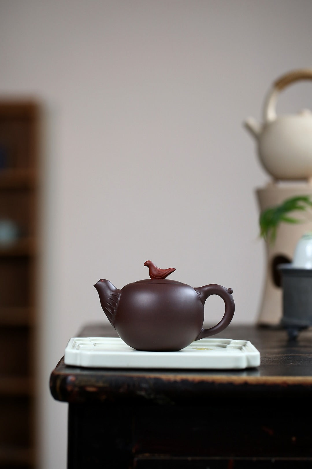 《太平盛世》 国家级工艺美术师 鲍玉华 原矿深井老紫泥，200cc，菱形14孔出水