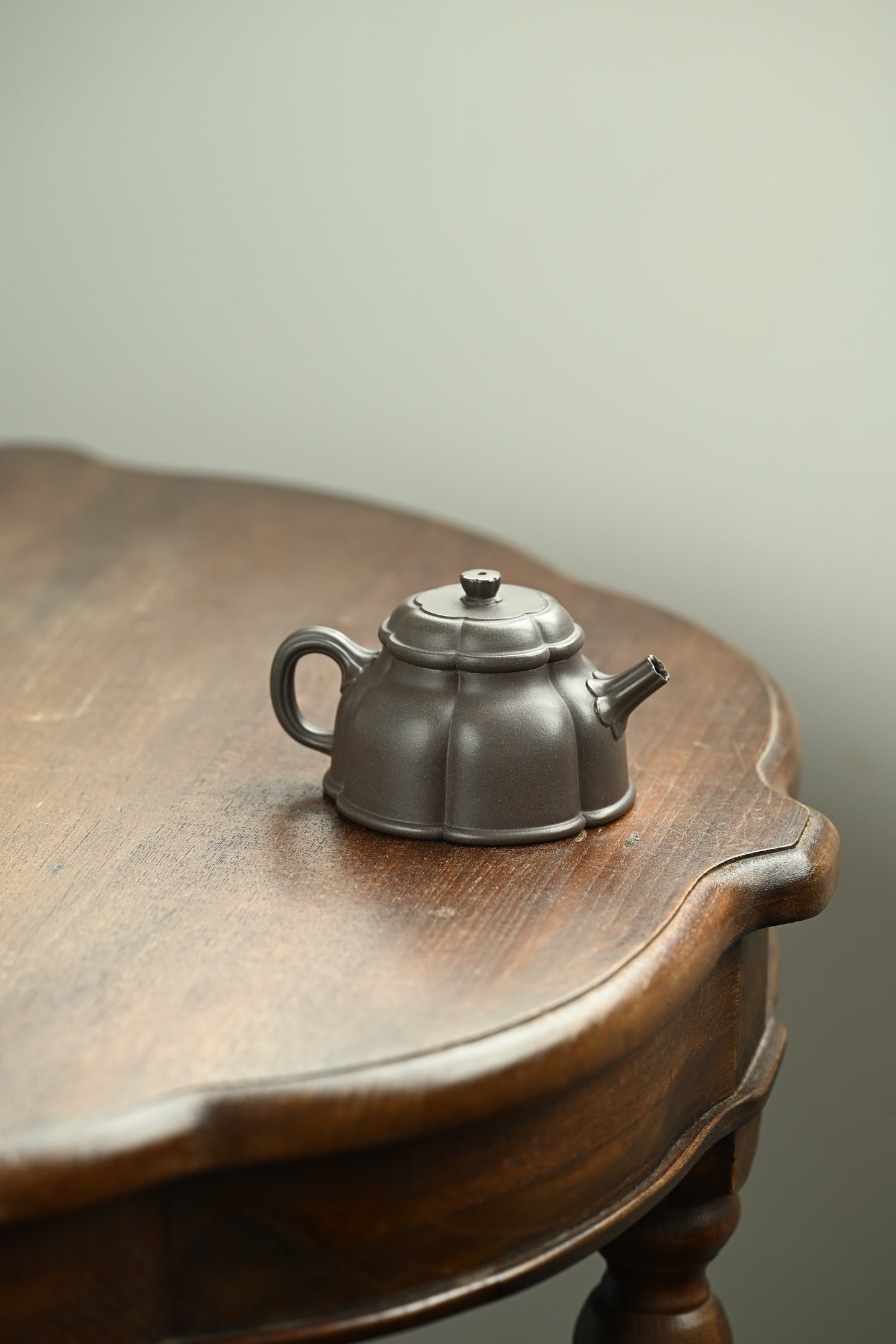 莲韵·全手工/容量180cc/原矿天青泥 “上品莲台皈净土，六时禅诵入青冥