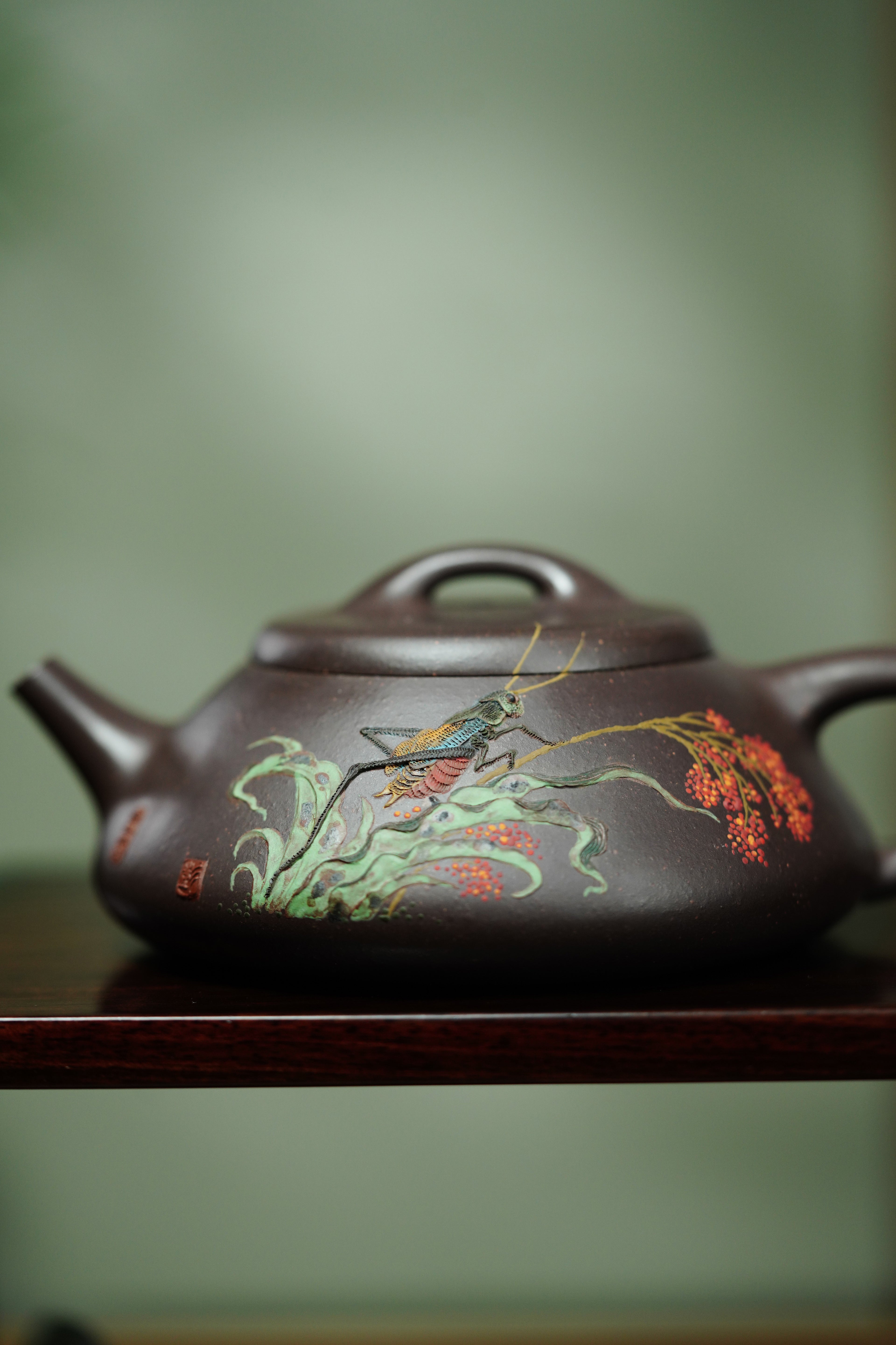新品👍稀世典藏·紫砂孤品｜沈更轶大师紫砂巅峰之作【纳瓢壶】原矿极品老紫泥·200cc 国大师邱玉林装饰·雅趣