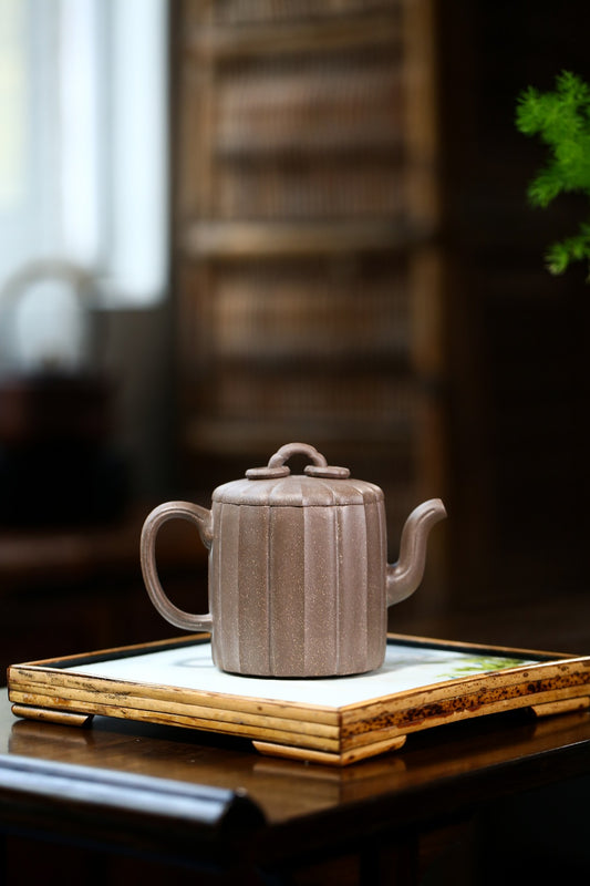 【双圈】 制壶：刘彩萍（国家级工艺美术师） 泥料：原矿青灰泥 容量：300cc