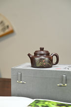 德钟·全手工 （双证书） /高工蒋锡坤作品 /中央美院教授南景黎装饰 /容量260cc/铁皮石红