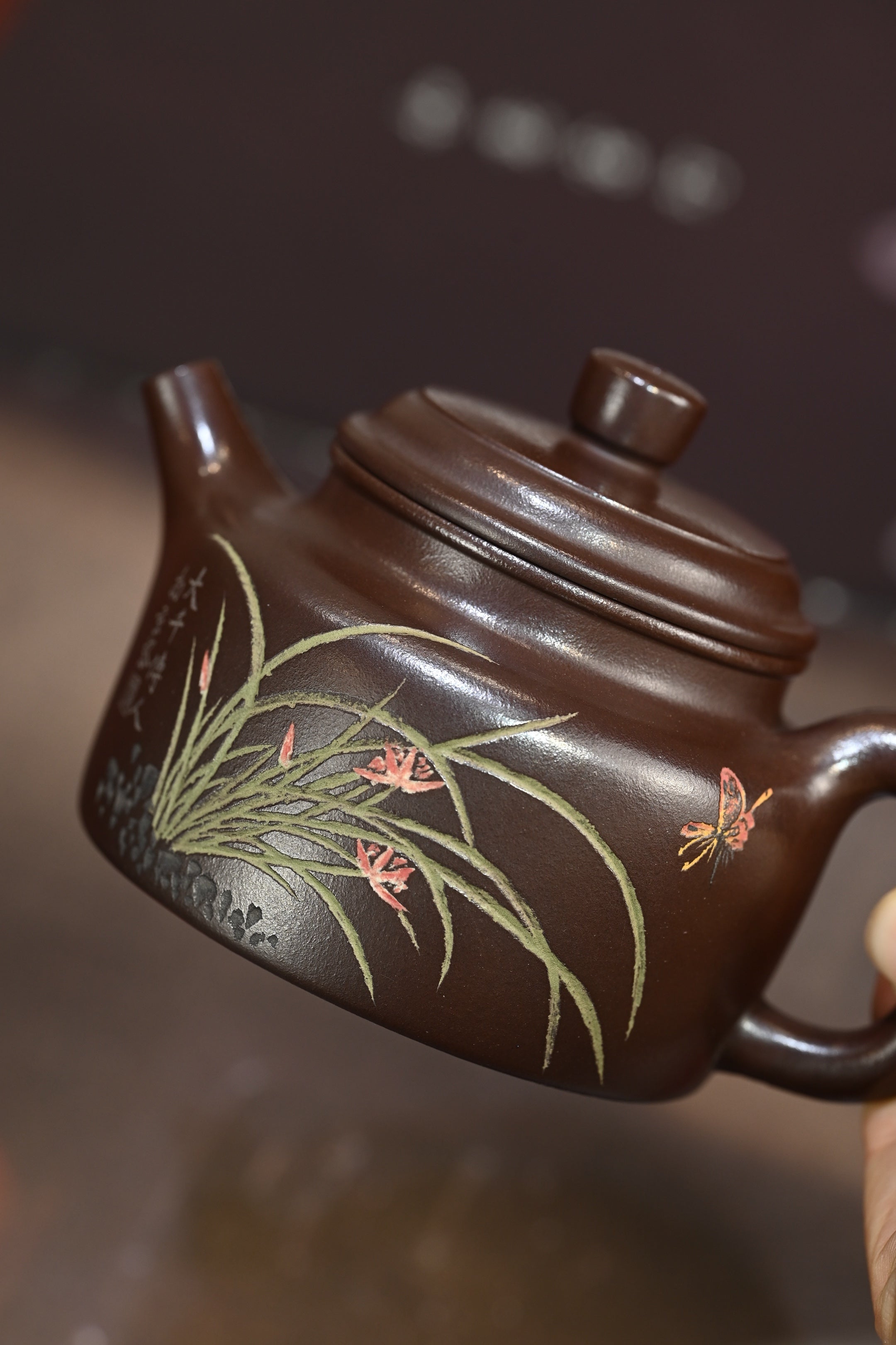 德钟·全手工 （双证书） /高工蒋锡坤作品 /中央美院教授南景黎装饰 /容量260cc/铁皮石红