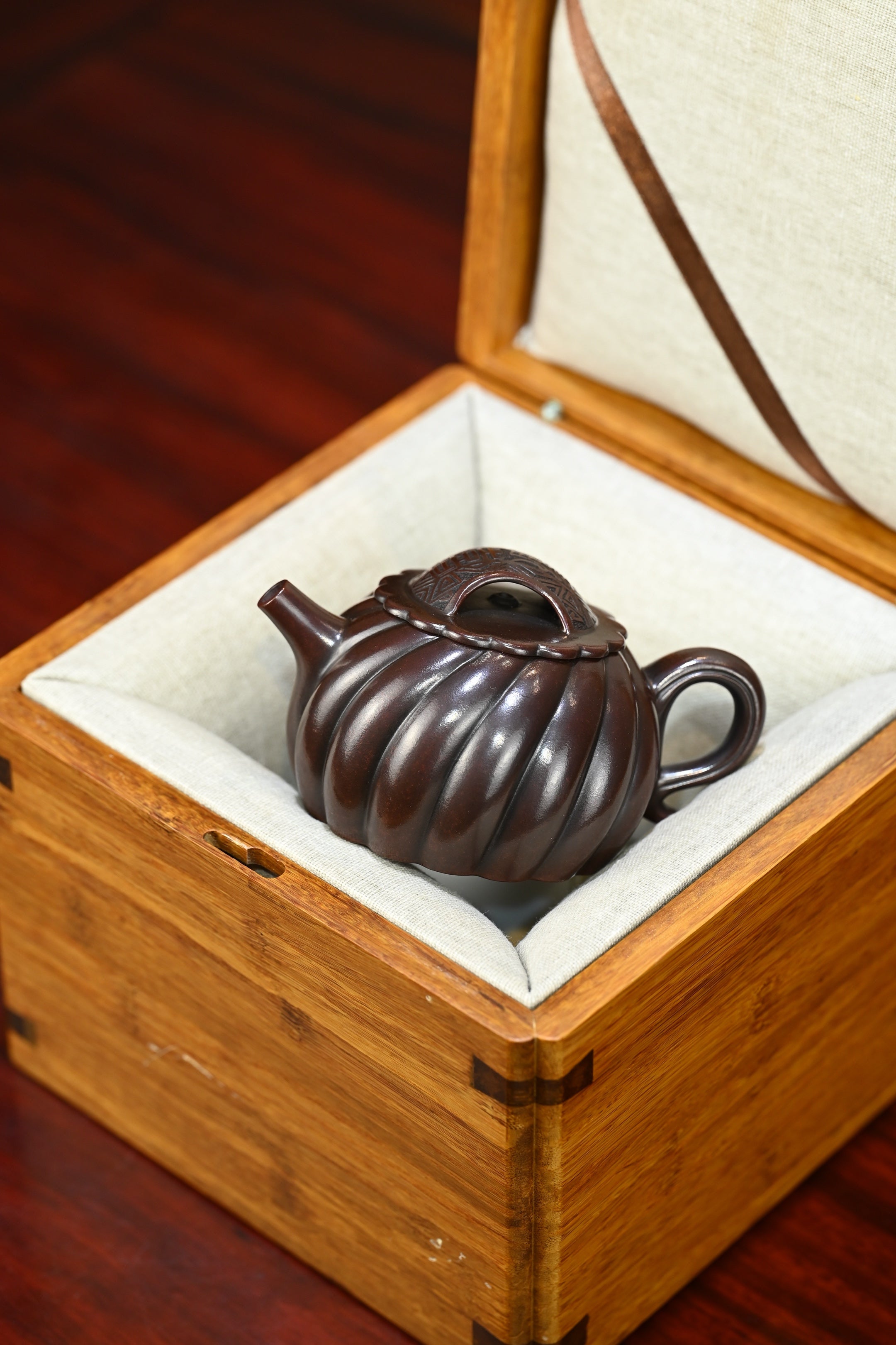 筋纹圆菱·全手工/高工蒋锡坤作品/容量150cc/黑墩头