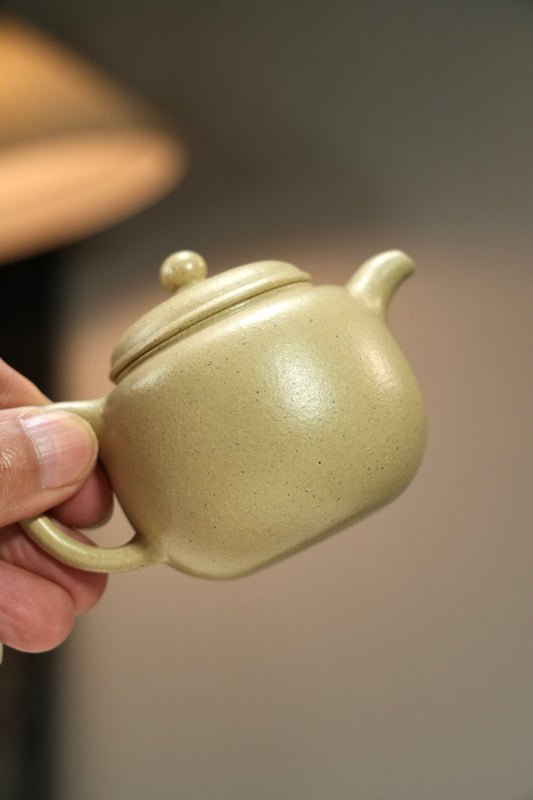 【匏尊·把玩器】 原矿优质本山绿泥·110cc·内推孔