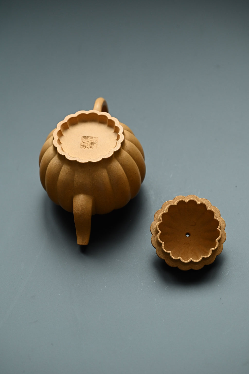 花开盛世·全手工 /筋纹器顶尖高手王军作品 /容量350cc/极品黄金段