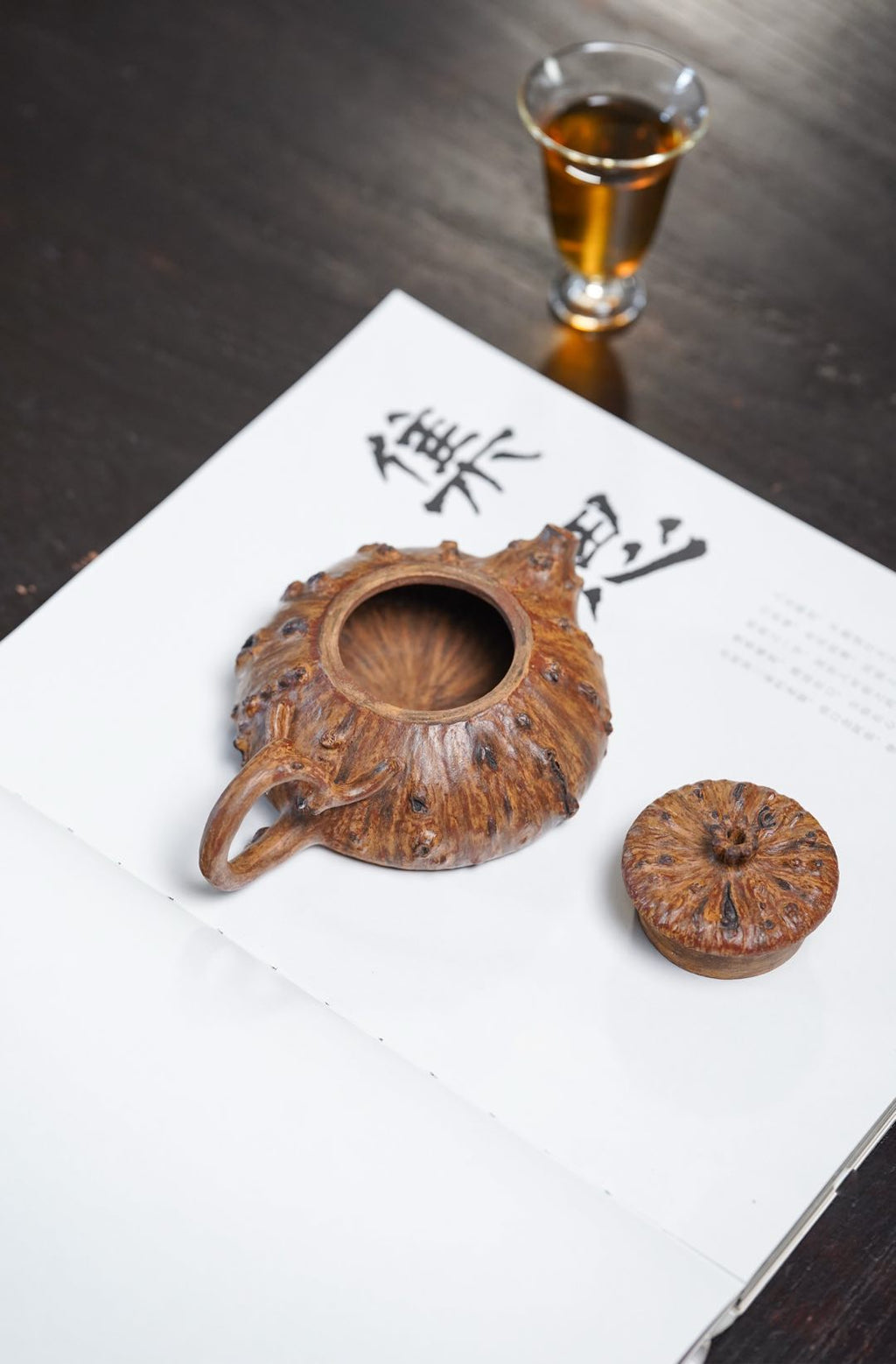 孤品传世 礼藏至尊 紫砂界仅此一件·大拍7.5万同系列【磐根树语供春壶】高建斌大师原创 原矿优质珍稀紫砂糅合·段泥·墨泥·小红泥·120cc