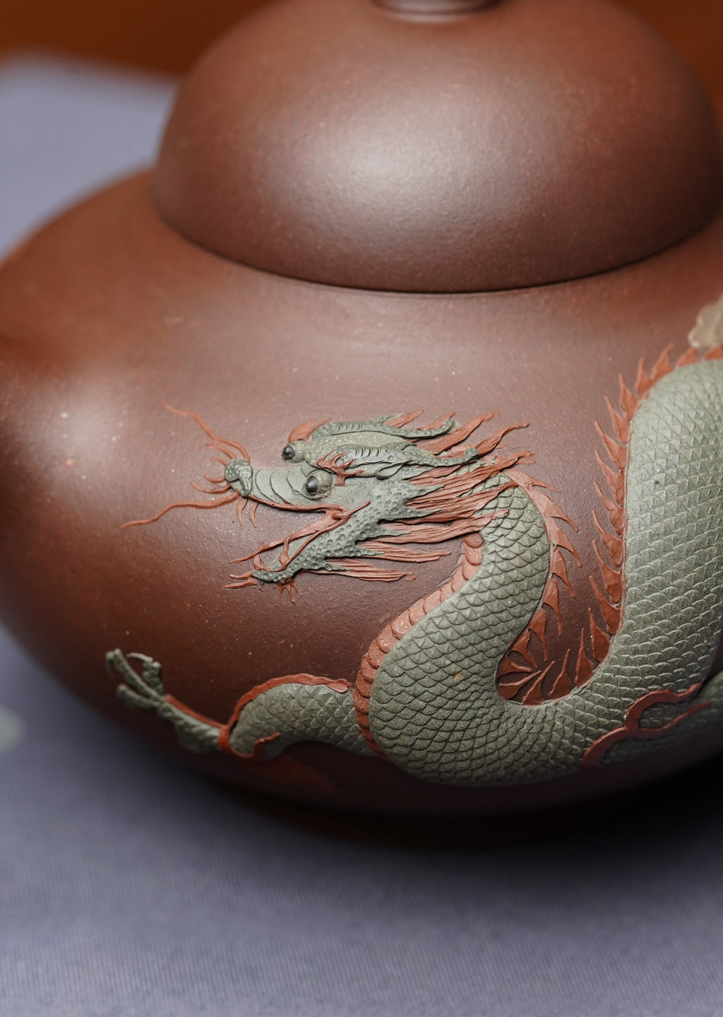 紫砂慕古·老味足《龙行天下》全手工“彩龙”堆塑 原矿极品老紫泥·370cc