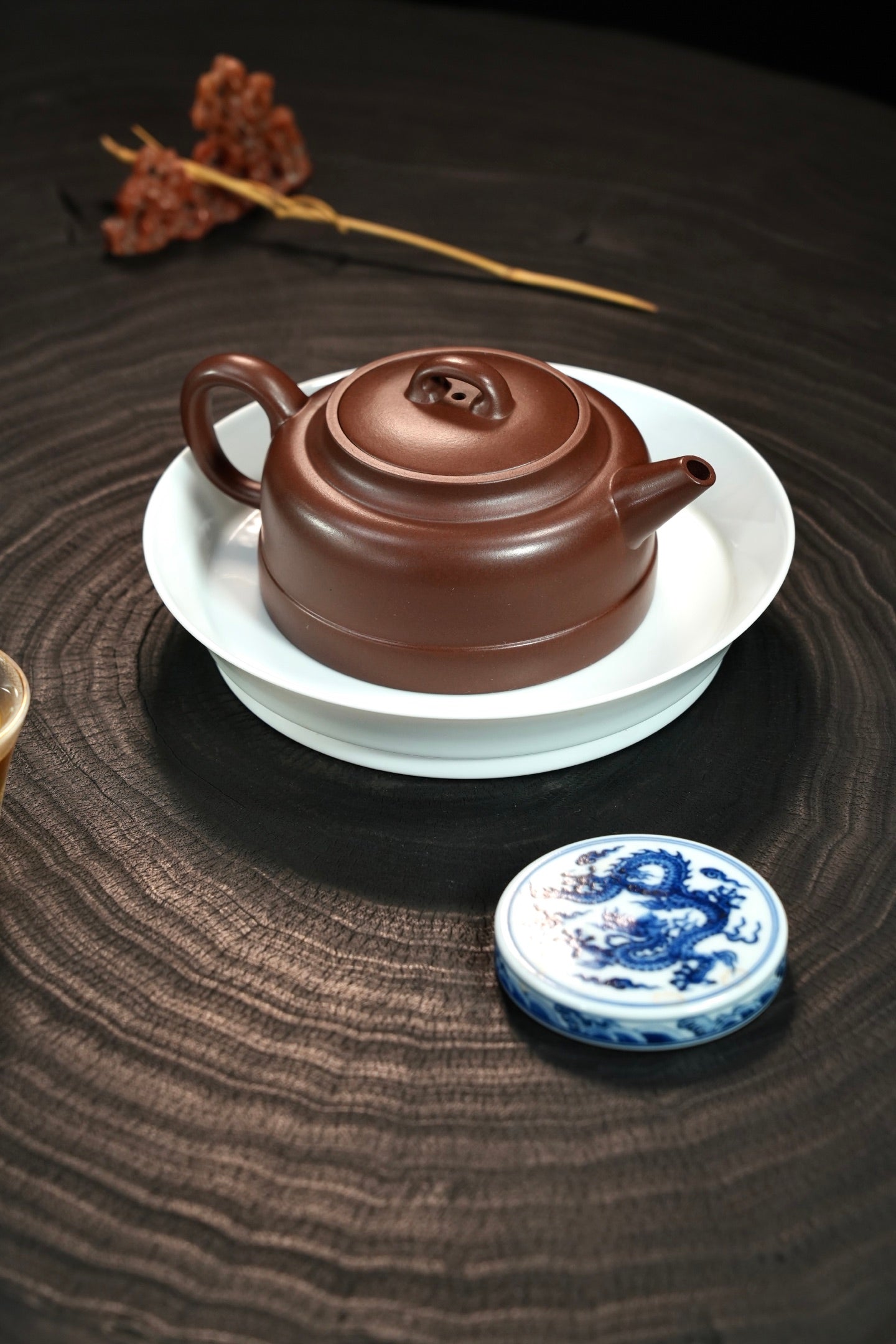 【箴言·玉井】 原矿极品老紫泥·300cc·内推孔  国家级工艺美术师·沈杰·刻绘十六字箴言装饰