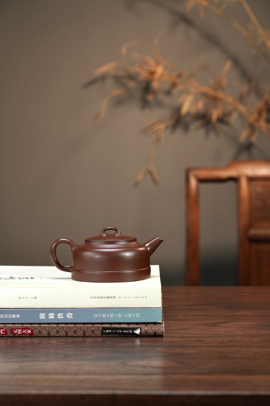 【箴言·玉井】 原矿极品老紫泥·300cc·内推孔  国家级工艺美术师·沈杰·刻绘十六字箴言装饰
