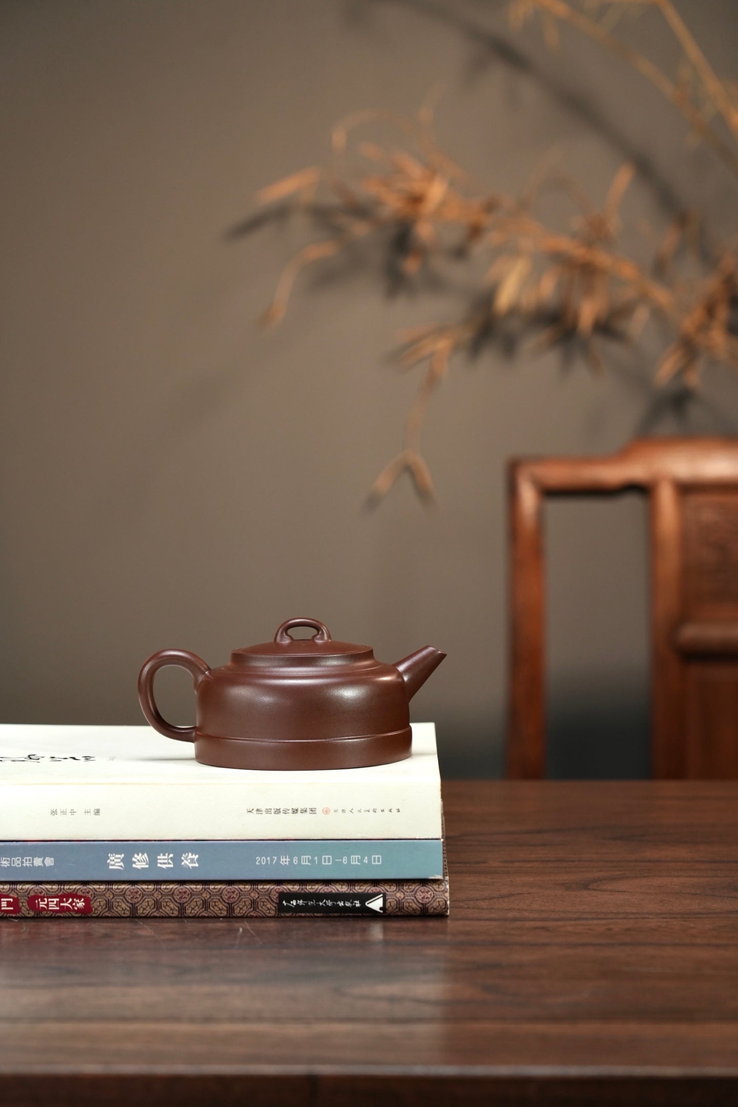 【箴言·玉井】 原矿极品老紫泥·300cc·内推孔  国家级工艺美术师·沈杰·刻绘十六字箴言装饰