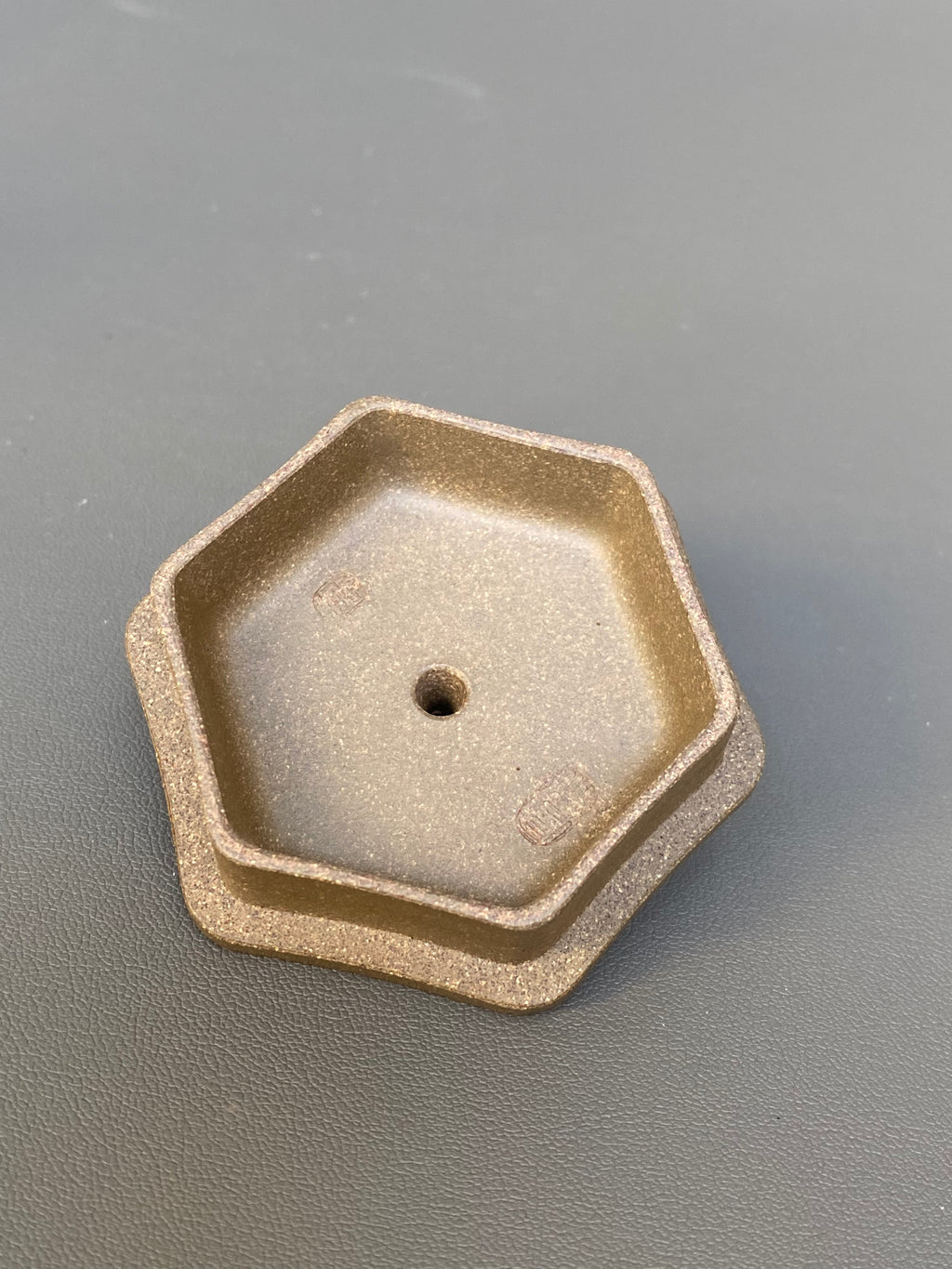 宏林山水·礼藏天下｜陈宏林大师传世巅峰臻品【六方宫灯壶】原矿极品松华青段·260cc