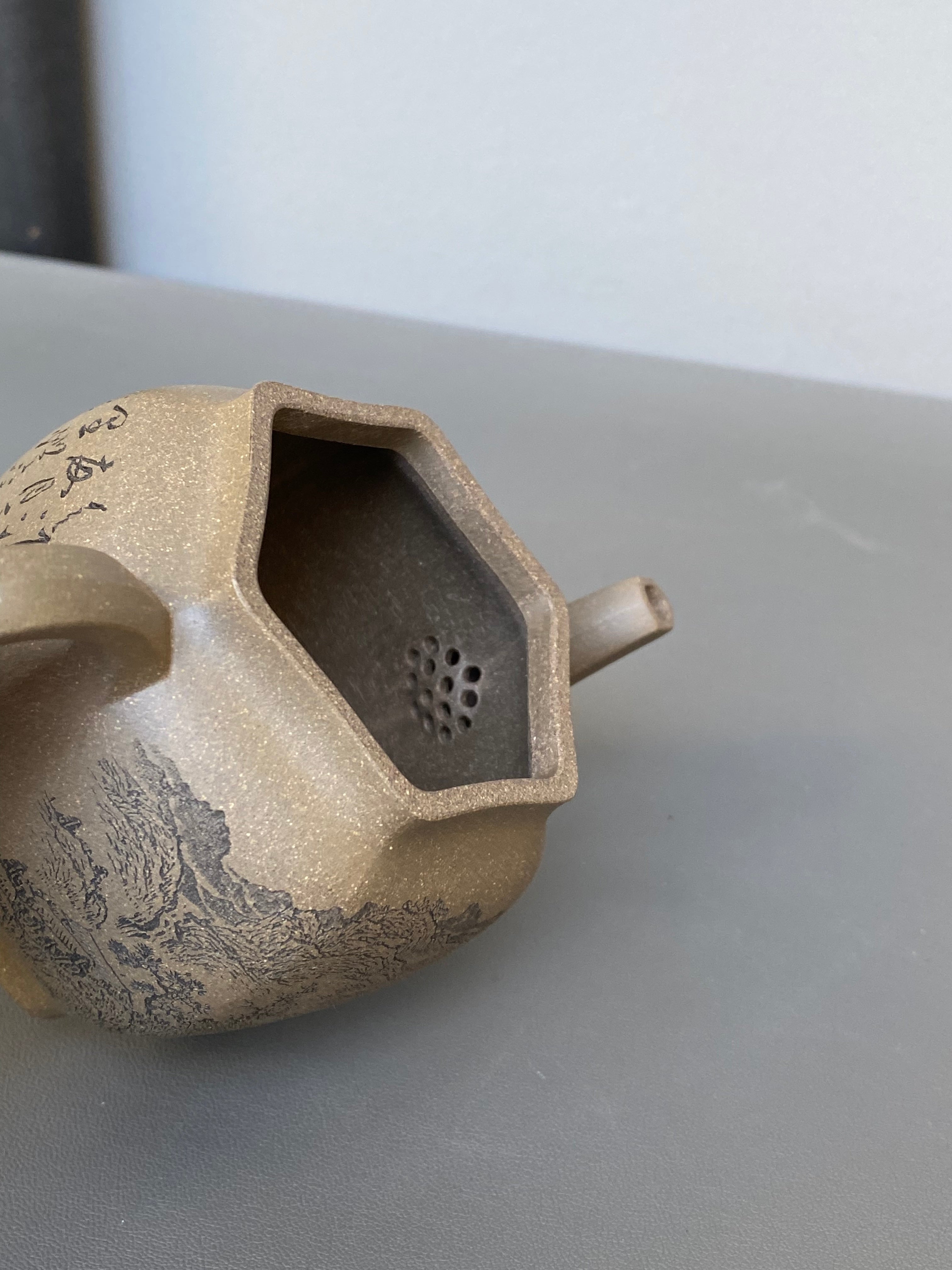 宏林山水·礼藏天下｜陈宏林大师传世巅峰臻品【六方宫灯壶】原矿极品松华青段·260cc