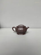 【耿浩方器 礼藏双绝】 紫砂80后方器巨匠·耿浩巅峰之作《六方汉瓦壶》原矿极品纯老紫泥·200cc（诗年刻绘）