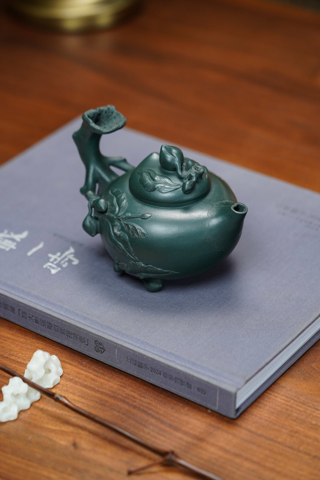 紫砂非遗花器泰斗·蒋蓉唯一嫡传｜蒋艺华亲制巅峰臻品【圣桃壶】原矿极品老绿泥·300cc