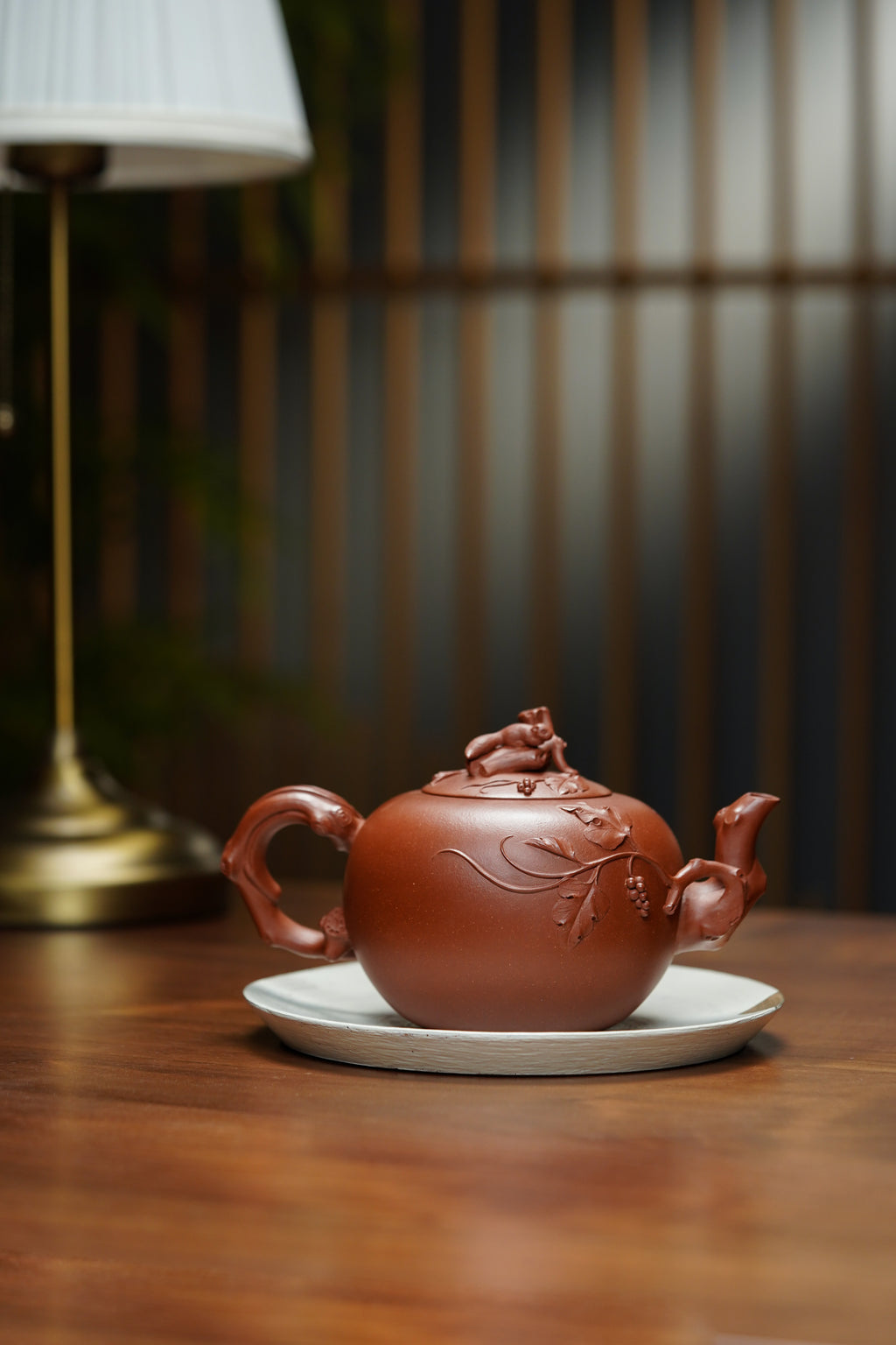 紫砂非遗花器泰斗·蒋蓉唯一嫡传｜蒋艺华亲制巅峰臻品【松鼠葡萄壶】原矿极品降坡泥·580cc