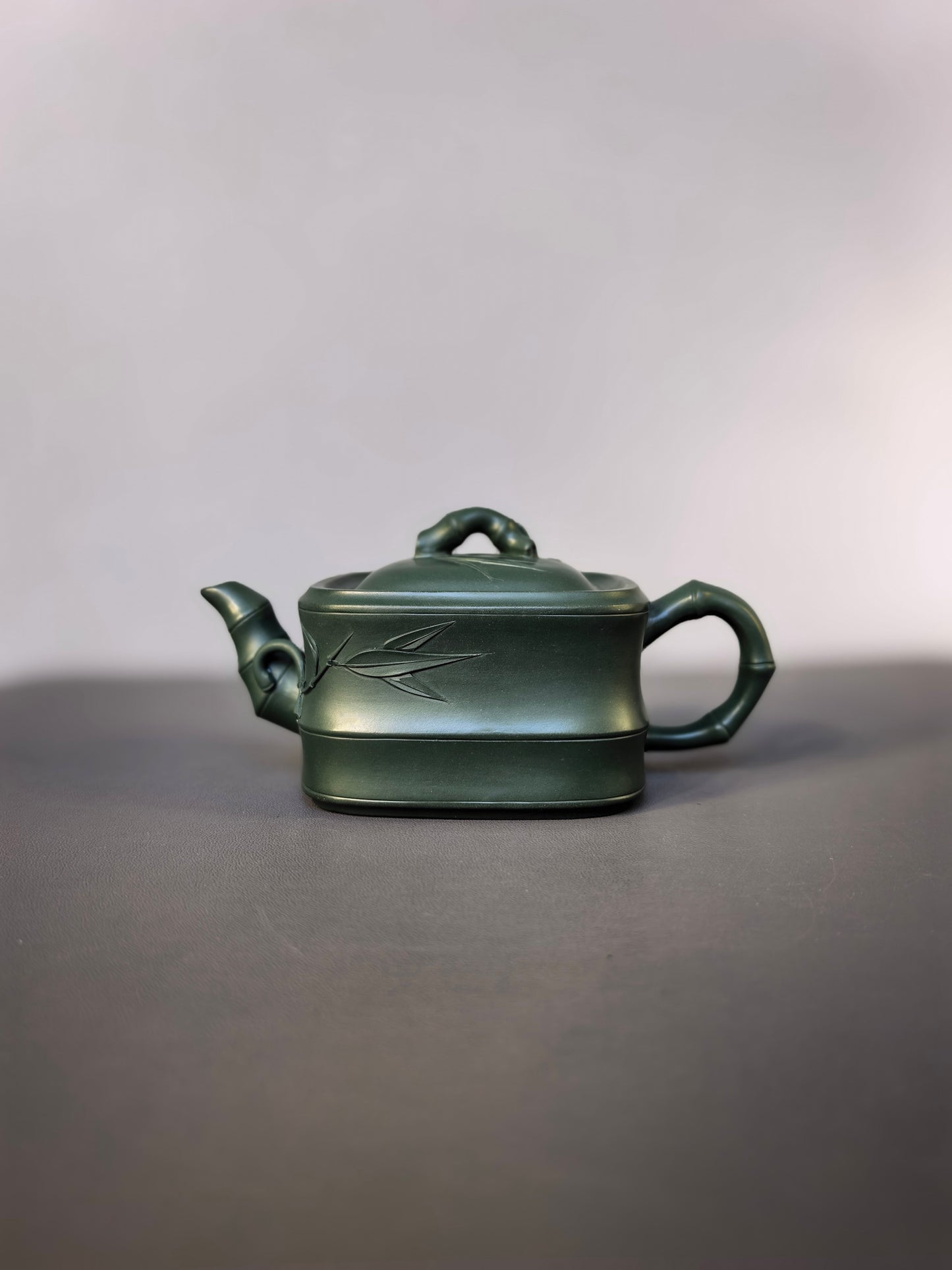 范泽锋大师高徒·省大师邱爽紫砂潜力重器【竹段套组】原矿优质苏门答腊青·260cc