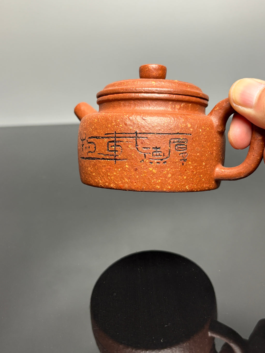 范泽锋大师高徒·省大师邱爽紫砂潜力重器【德钟壶】原矿优质降坡泥·180cc