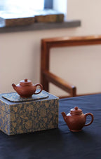 紫砂珍藏级精品｜省大师吴培林高徒·王雅丽 制【鸿福套组】原矿优质老朱泥·大150cc·小100cc
