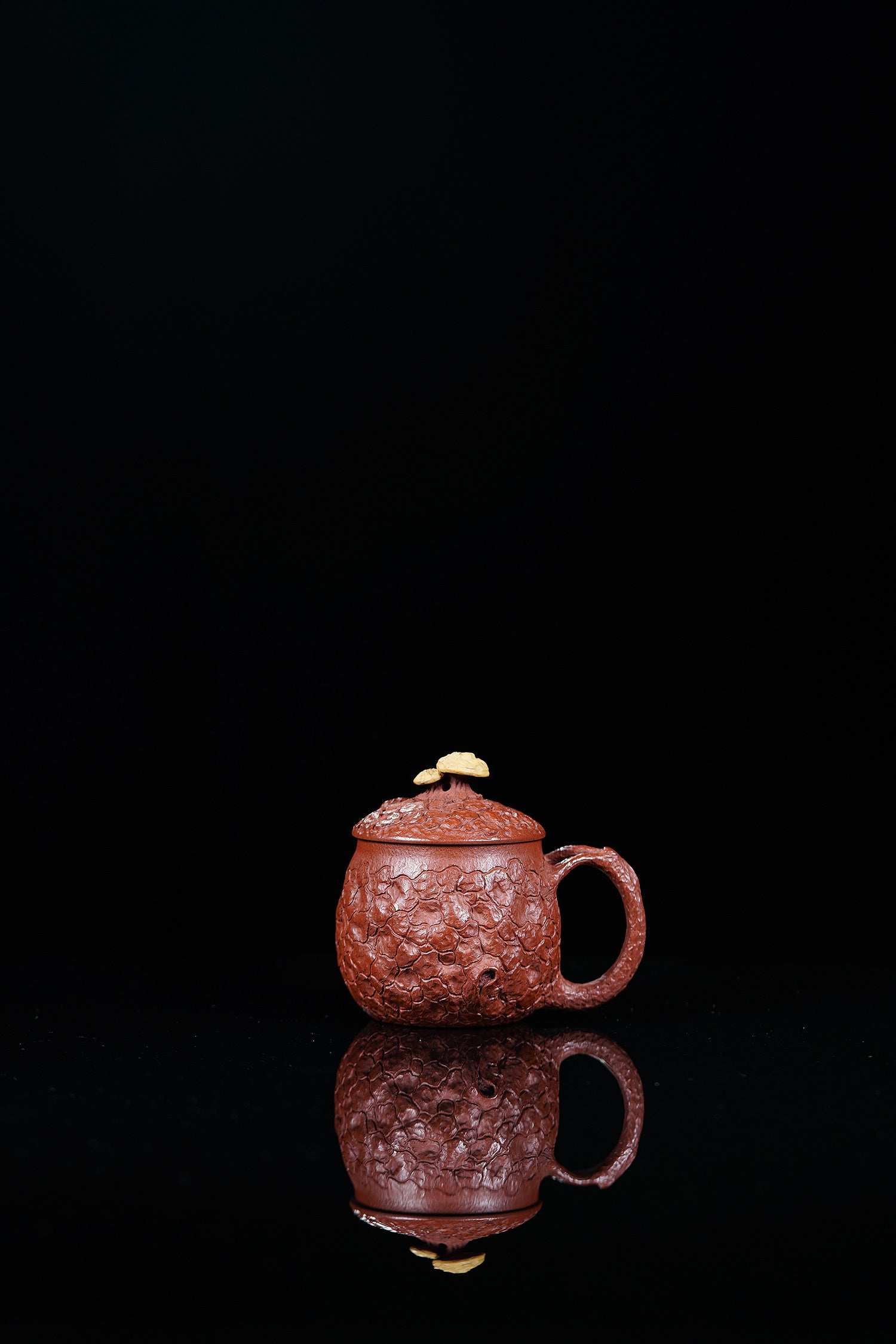 原矿优质紫砂·全手工制作《灵芝主人杯》（单个价） 原矿本山绿泥·100cc 朱泥·100cc 著名紫砂艺术家·于敏·制