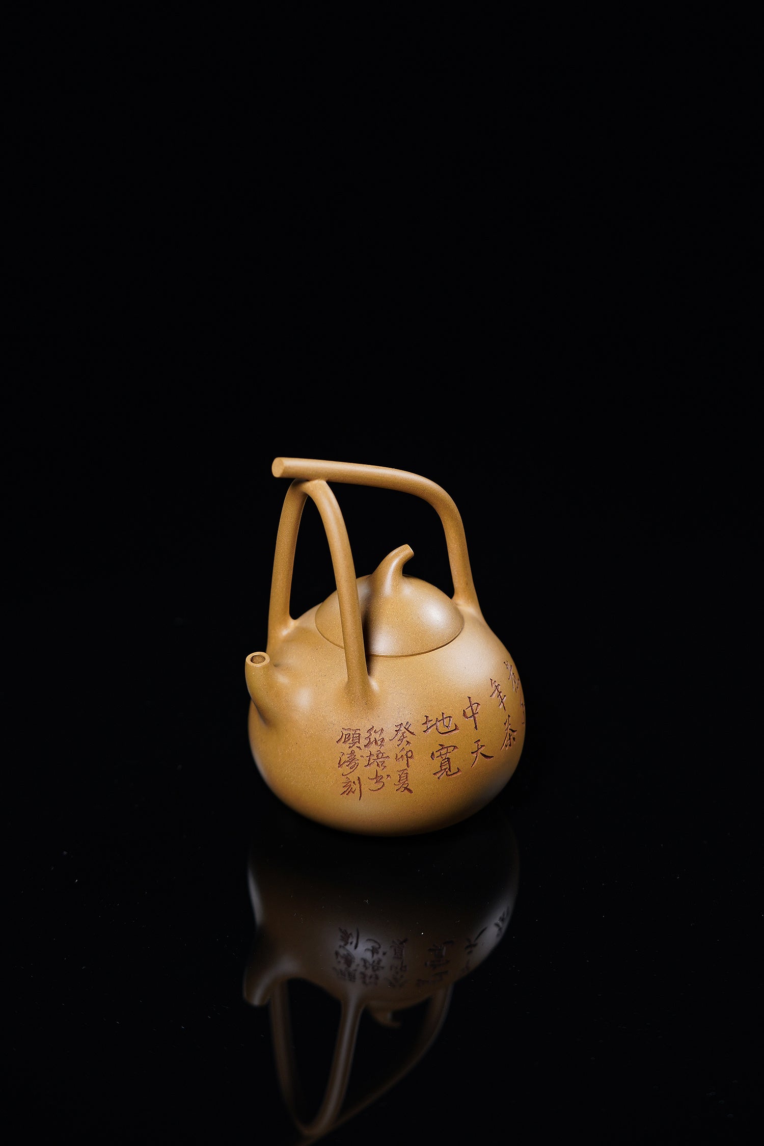 国大师 顾绍培➕省大师 储立之合作限量款✨中国陶瓷艺术终身成就奖重器【东坡小提梁壶】原矿极品黄金段泥·240cc