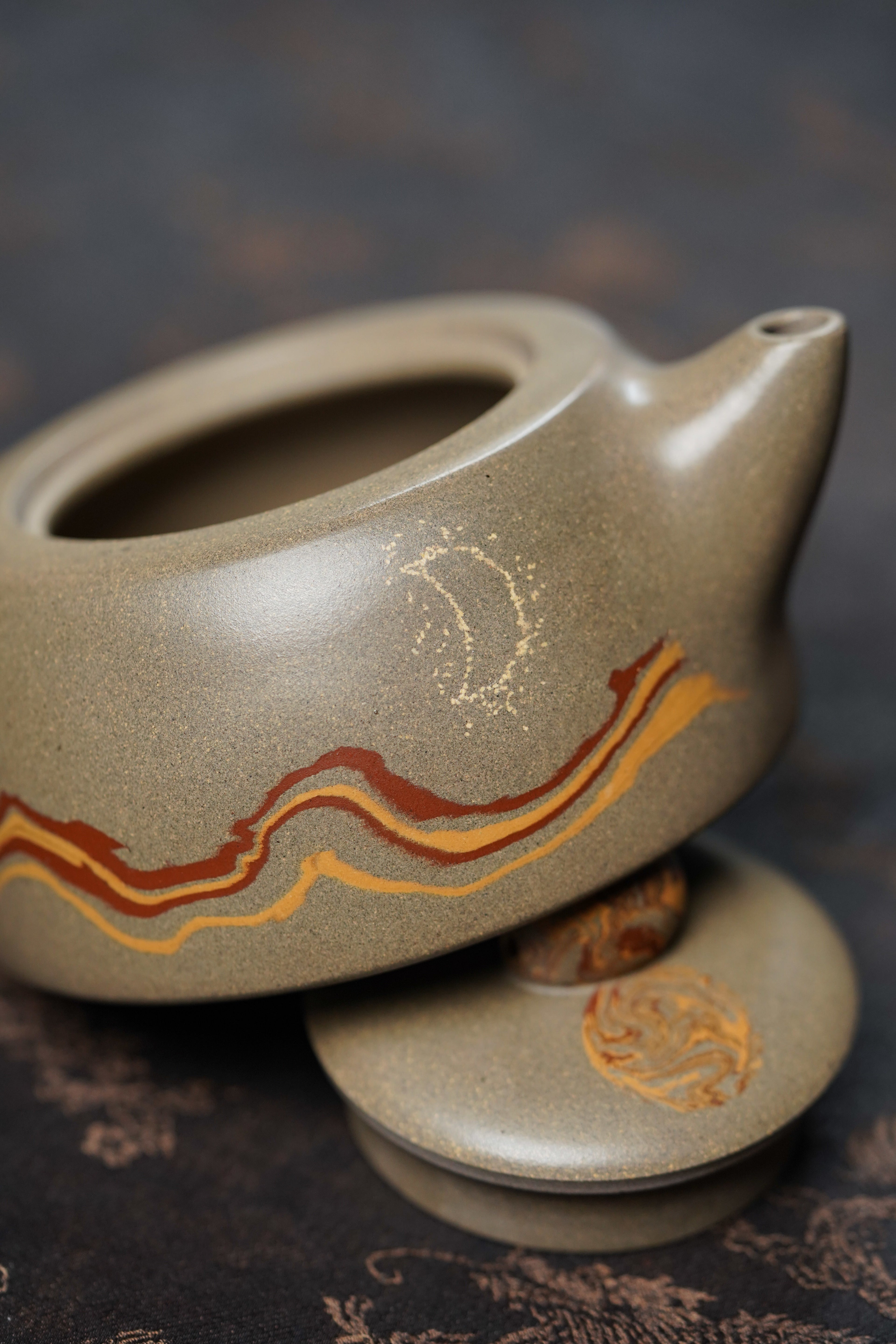 范泽锋大师高徒·省大师邱爽紫砂潜力重器【天际壶】雨花石 原矿极品蟹壳青·190cc