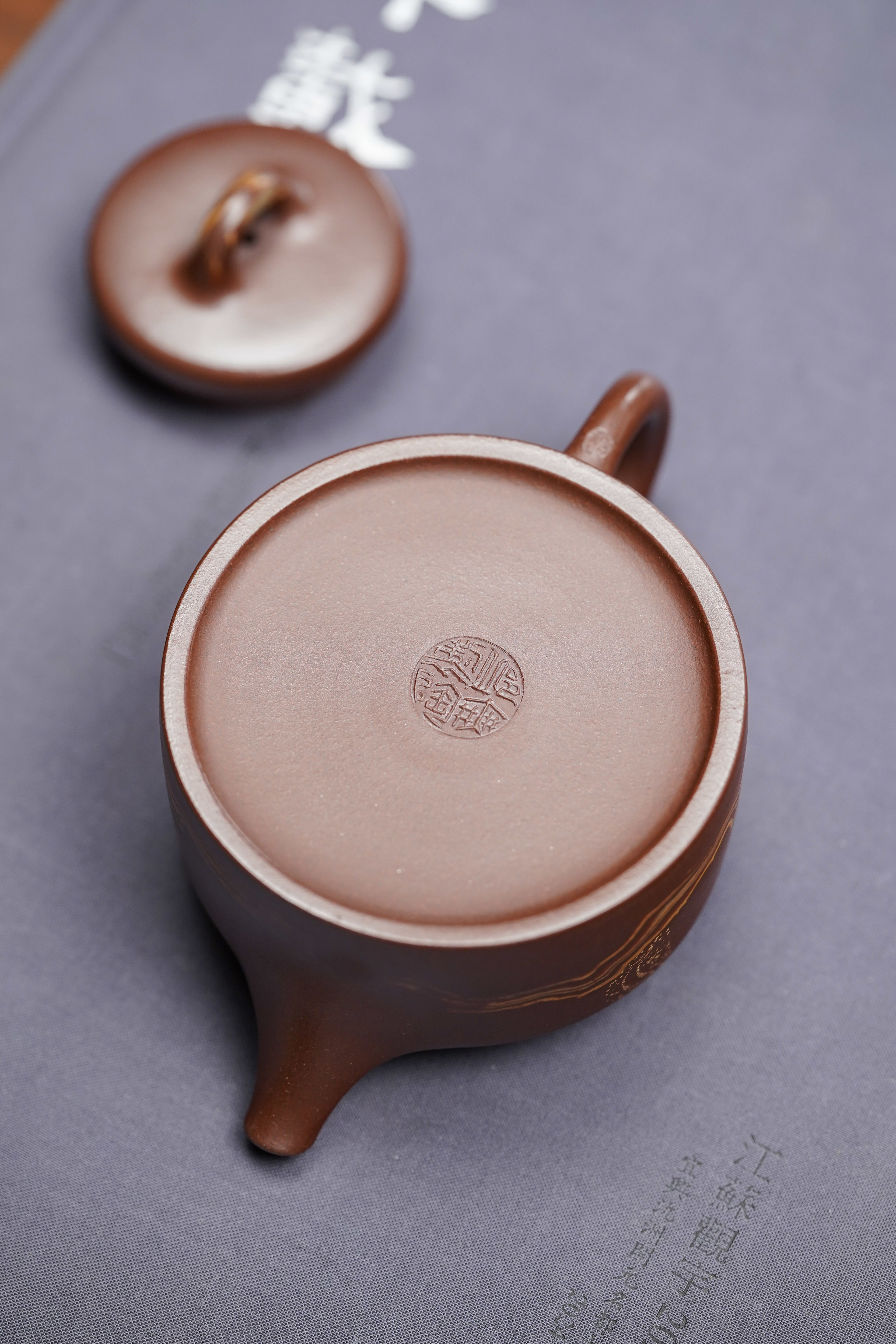 范泽锋大师高徒·省大师邱爽紫砂潜力重器【日月同辉壶】原矿极品老紫泥·180cc